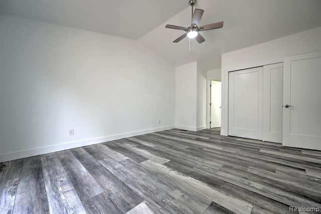 1569 Oak Grove Drive, Walled Lake, MI 48390