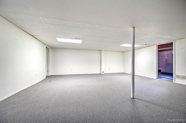 1569 Oak Grove Drive, Walled Lake, MI 48390