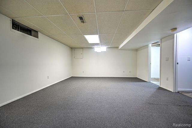 1569 Oak Grove Drive, Walled Lake, MI 48390