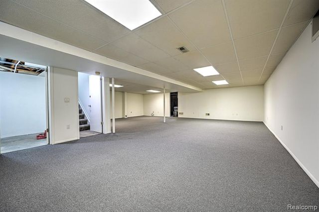 1569 Oak Grove Drive, Walled Lake, MI 48390