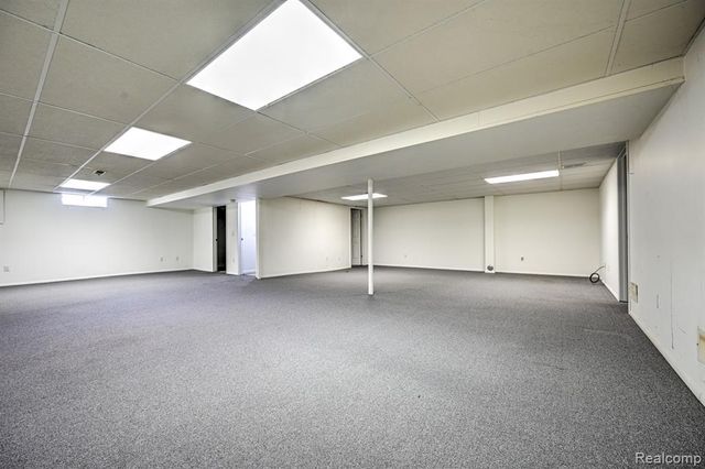1569 Oak Grove Drive, Walled Lake, MI 48390