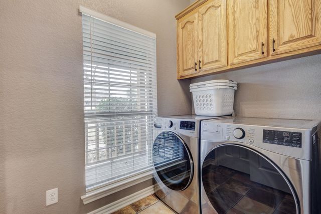 6609 Silver Oak Lane, Fort Worth, TX 76135