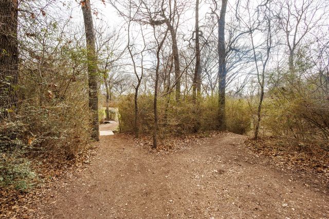 6609 Silver Oak Lane, Fort Worth, TX 76135