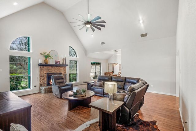 6609 Silver Oak Lane, Fort Worth, TX 76135