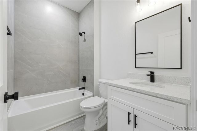 2670 W Fairway Loop, Citrus Springs, FL 34434