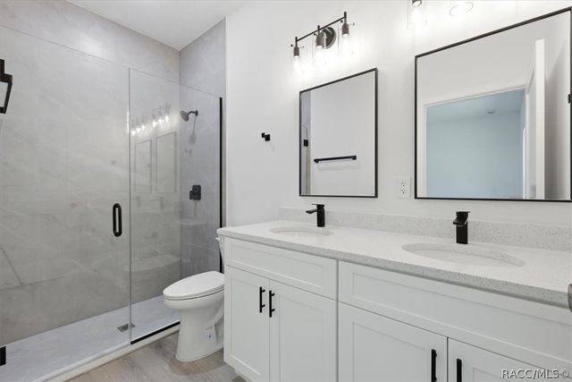 2670 W Fairway Loop, Citrus Springs, FL 34434