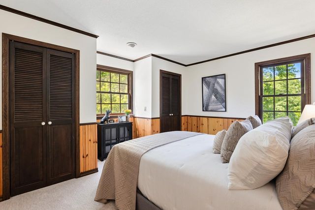 6630 Horseshoe Curve, Chanhassen, MN 55317