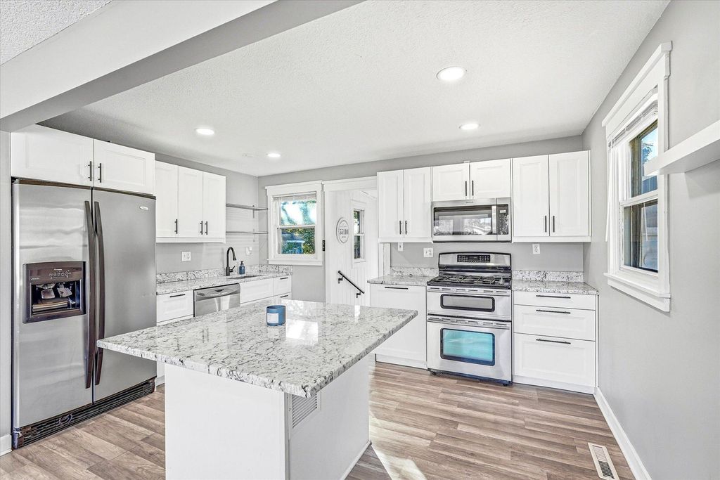 1812 9th Street, White Bear Lake, MN 55110 — photo 4