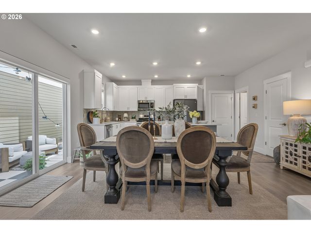 12875 Sw ICEFALL Ter, Beaverton, OR 97007