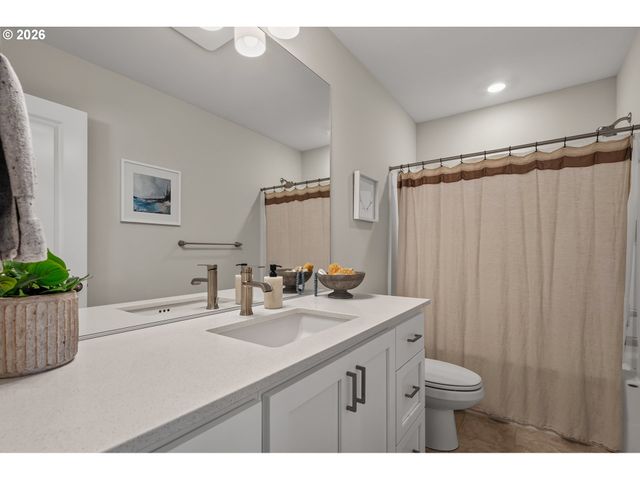 12875 Sw ICEFALL Ter, Beaverton, OR 97007