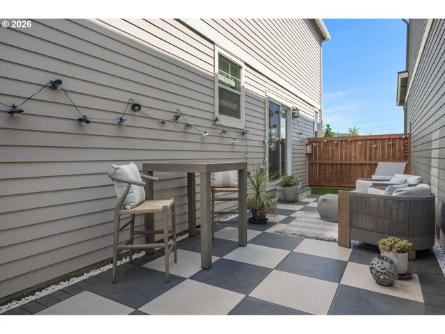12875 Sw ICEFALL Ter, Beaverton, OR 97007