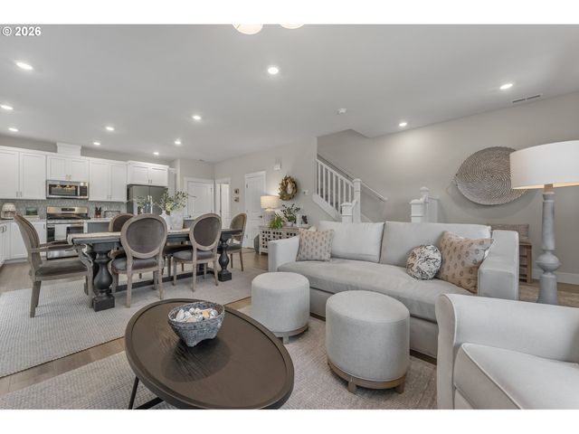 12875 Sw ICEFALL Ter, Beaverton, OR 97007