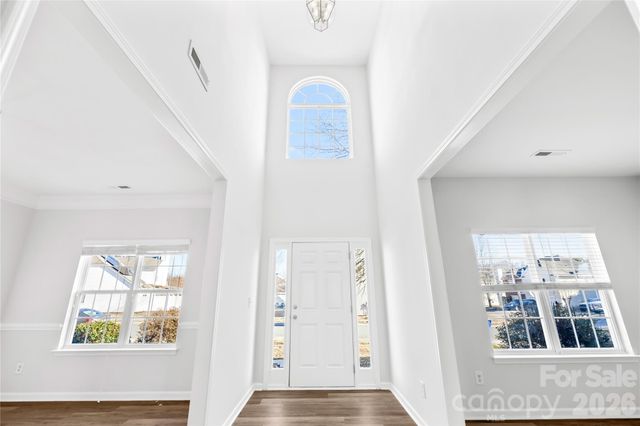 2704 Piersland Drive, Matthews, NC 28104