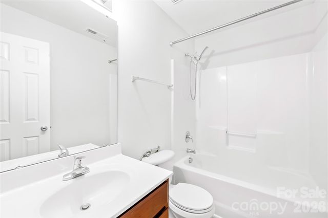 2704 Piersland Drive, Matthews, NC 28104