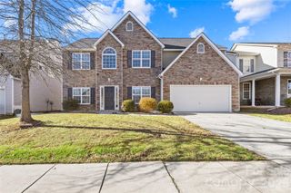 2704 Piersland Drive, Matthews, NC 28104