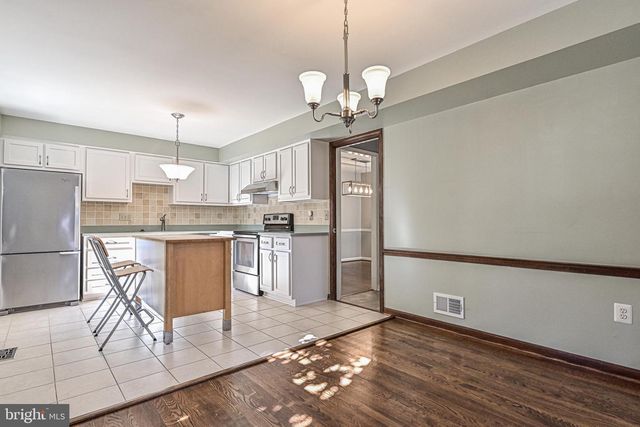 7046 LEESTONE ST, Springfield, VA 22151