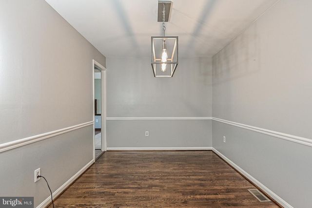 7046 LEESTONE ST, Springfield, VA 22151