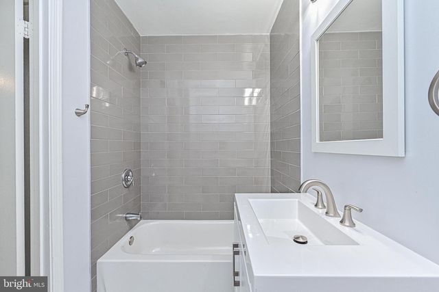 7046 LEESTONE ST, Springfield, VA 22151