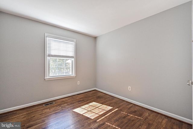 7046 LEESTONE ST, Springfield, VA 22151