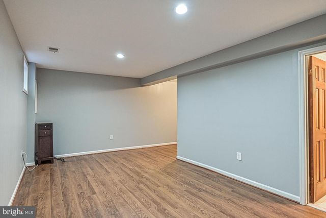 7046 LEESTONE ST, Springfield, VA 22151