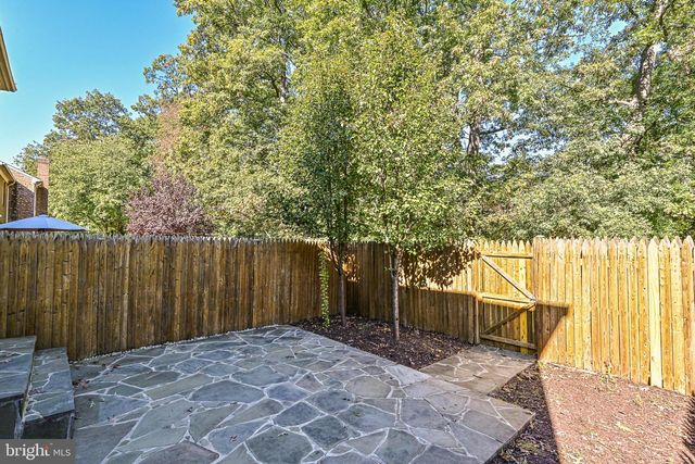 7046 LEESTONE ST, Springfield, VA 22151