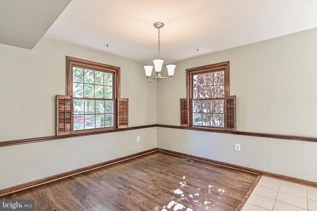 7046 LEESTONE ST, Springfield, VA 22151