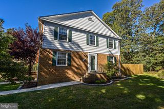 7046 LEESTONE ST, Springfield, VA 22151