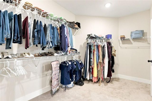 435 Cambria Lane SW, Lilburn, GA 30047