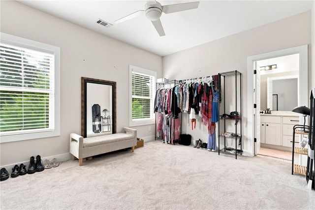 435 Cambria Lane SW, Lilburn, GA 30047