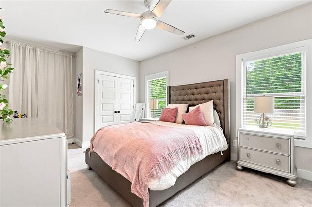 435 Cambria Lane SW, Lilburn, GA 30047