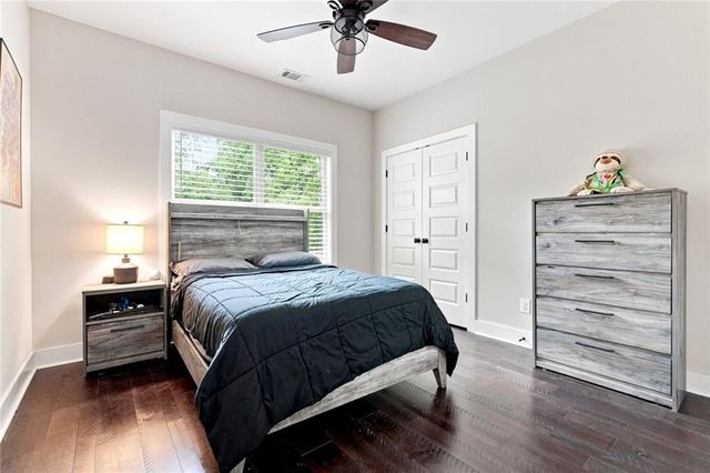 435 Cambria Lane SW, Lilburn, GA 30047