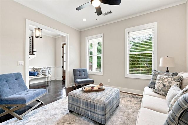435 Cambria Lane SW, Lilburn, GA 30047