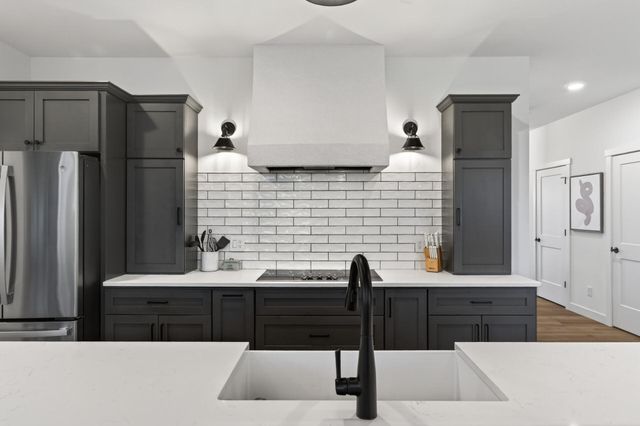 9985 14th Circle NE, Saint Michael, MN 55376