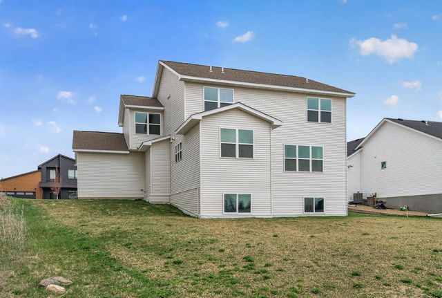 9985 14th Circle NE, Saint Michael, MN 55376