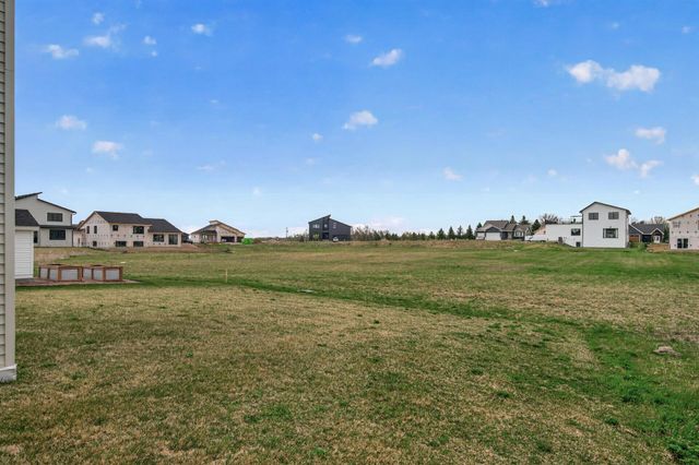 9985 14th Circle NE, Saint Michael, MN 55376