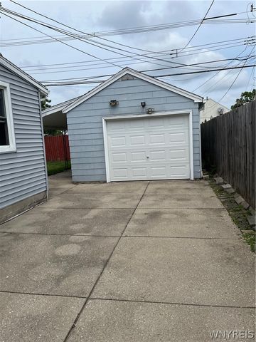 381 Tremont Avenue, Tonawanda, NY 14217