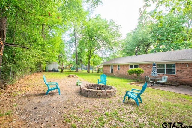 2110 Inwood Cir, Tyler, TX 75701