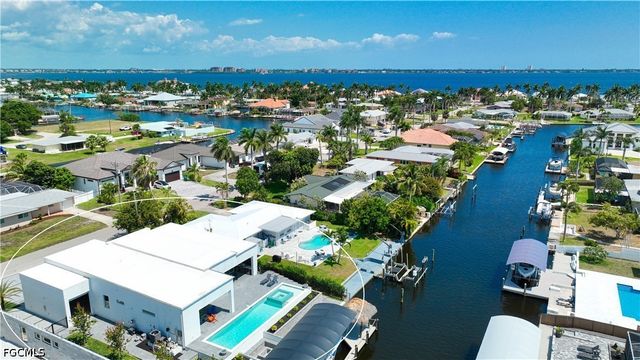 5326 Bayshore AVE, Cape Coral, FL 33904