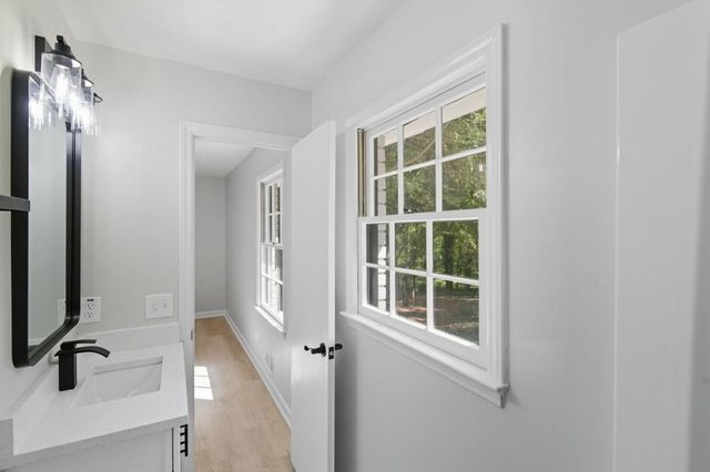 120 NW Westwood Drive, Marietta, GA 30064
