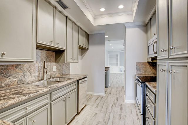 7527 Del Monte Drive, Houston, TX 77063