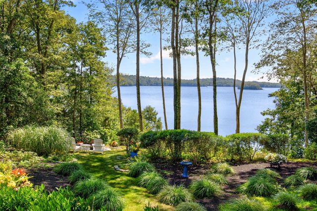 86 Pimlico Pond Road, Mashpee, MA 02649