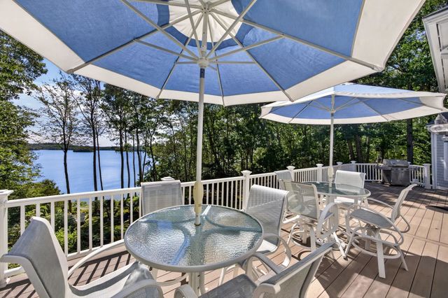 86 Pimlico Pond Road, Mashpee, MA 02649
