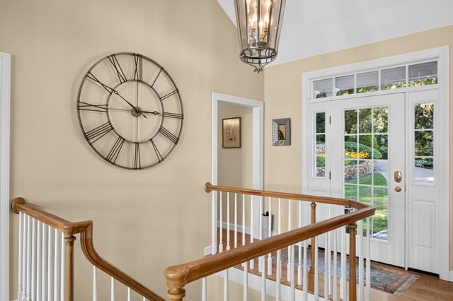 86 Pimlico Pond Road, Mashpee, MA 02649