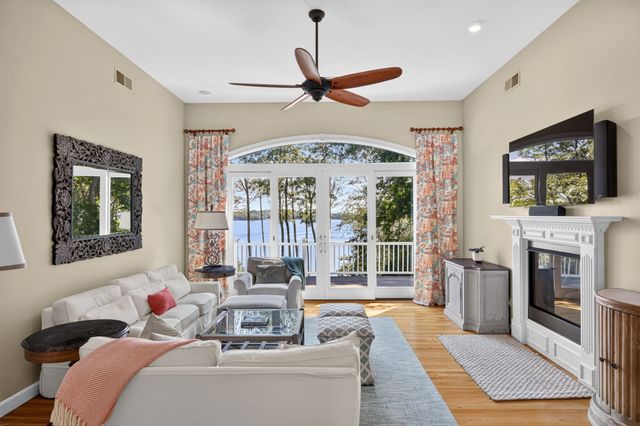 86 Pimlico Pond Road, Mashpee, MA 02649