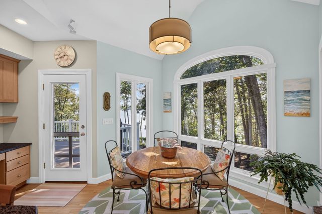 86 Pimlico Pond Road, Mashpee, MA 02649