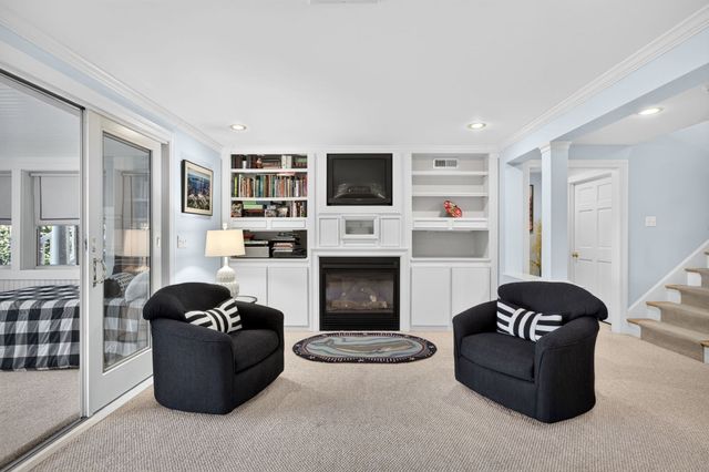86 Pimlico Pond Road, Mashpee, MA 02649