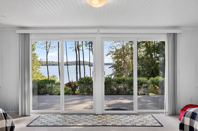 86 Pimlico Pond Road, Mashpee, MA 02649