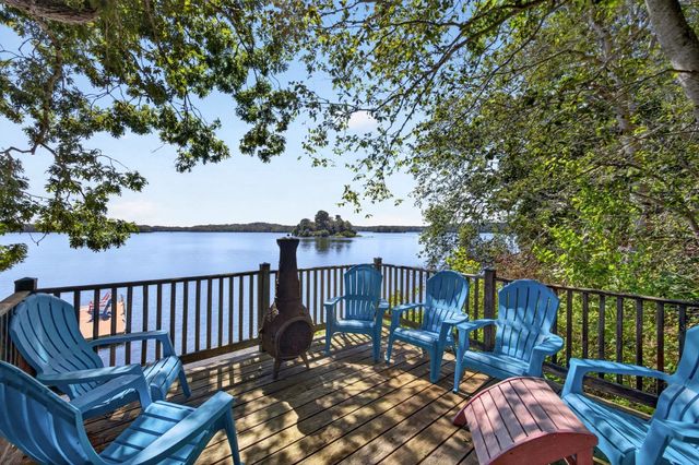 86 Pimlico Pond Road, Mashpee, MA 02649