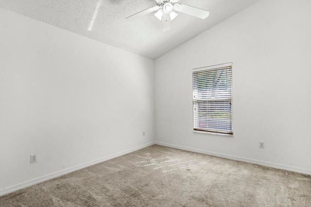 444 Mango Cir, St Augustine, FL 32095