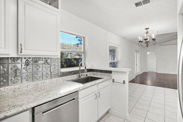 444 Mango Cir, St Augustine, FL 32095